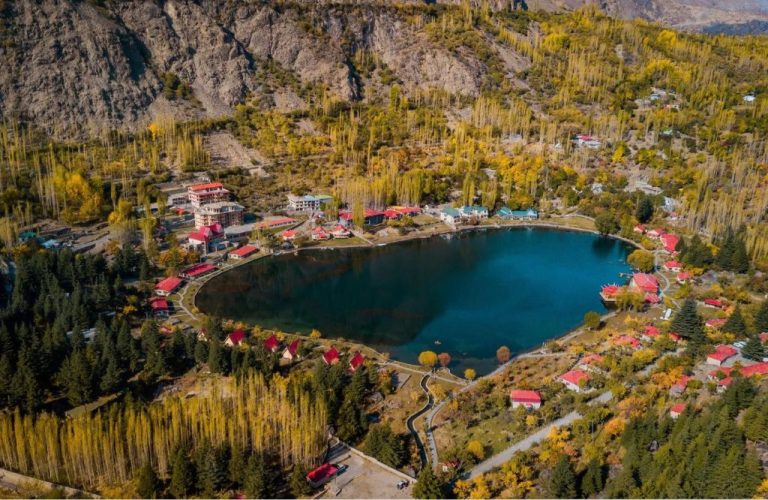 pakistan lake